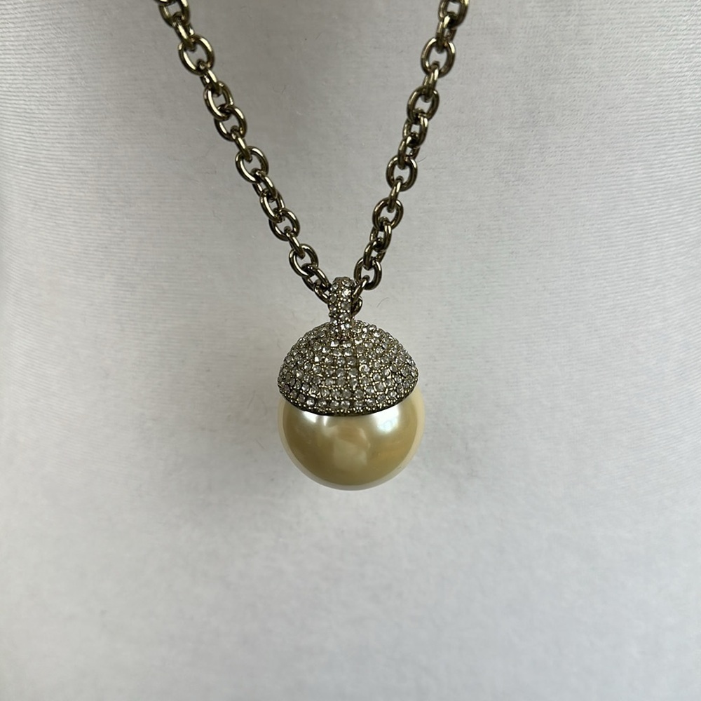 Isaac Mizrahi Long Three Charm Necklace NIB - Picture 4 of 9